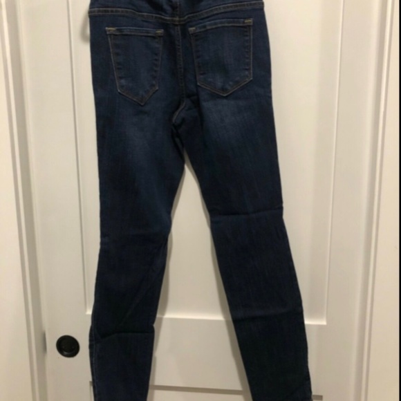 Old Navy Full Panel Skinny Maternity Jeans (size 6) - Picture 3 of 3